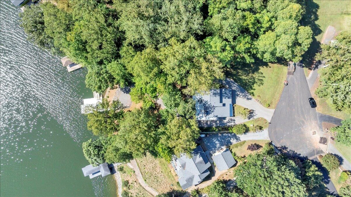 310 Hales Point DR - Photo 101