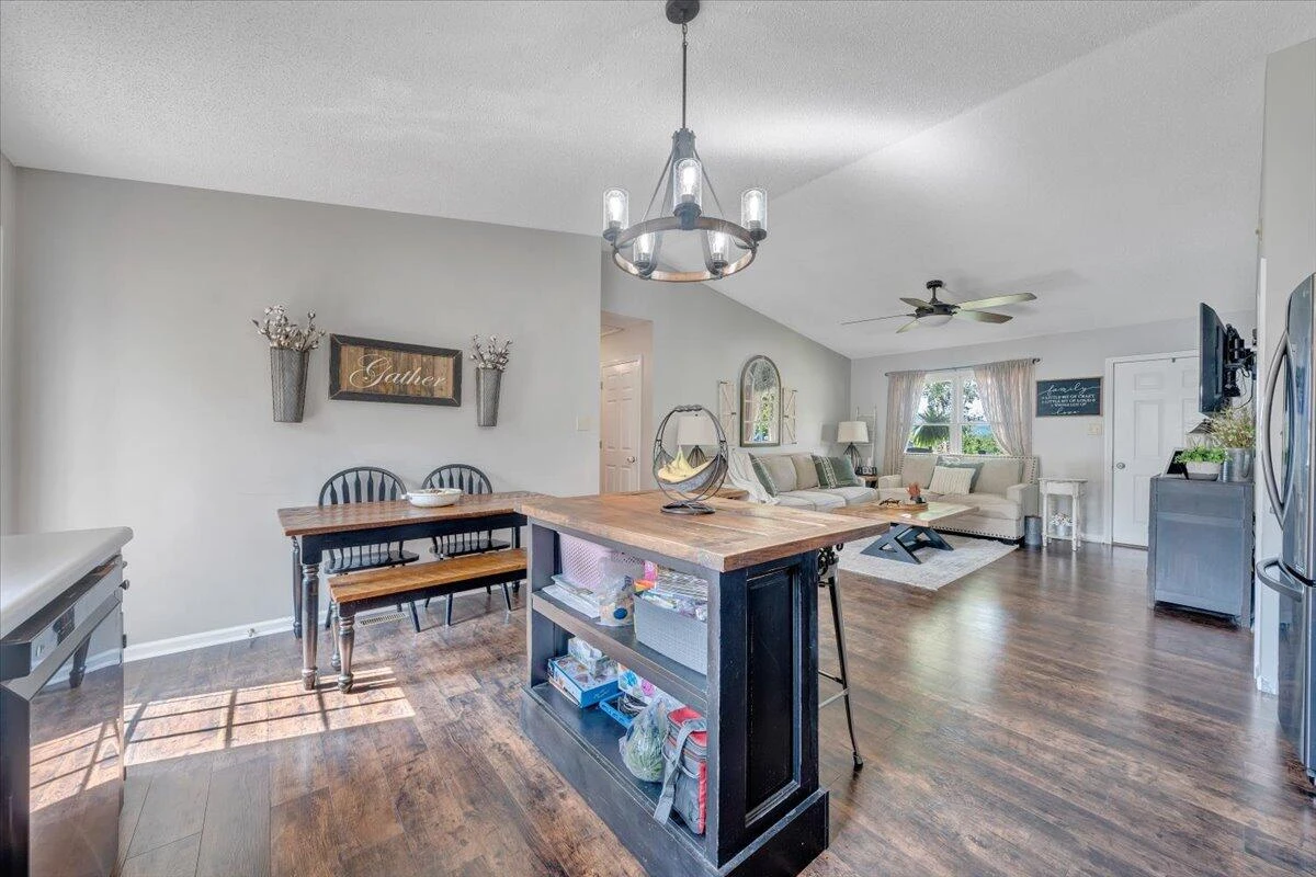 2638 Hopkins RD - Photo 12
