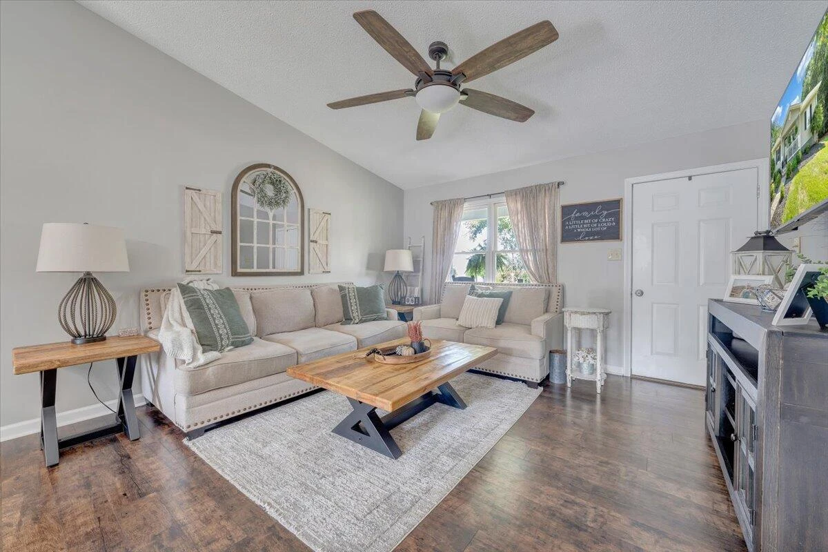 2638 Hopkins RD - Photo 6