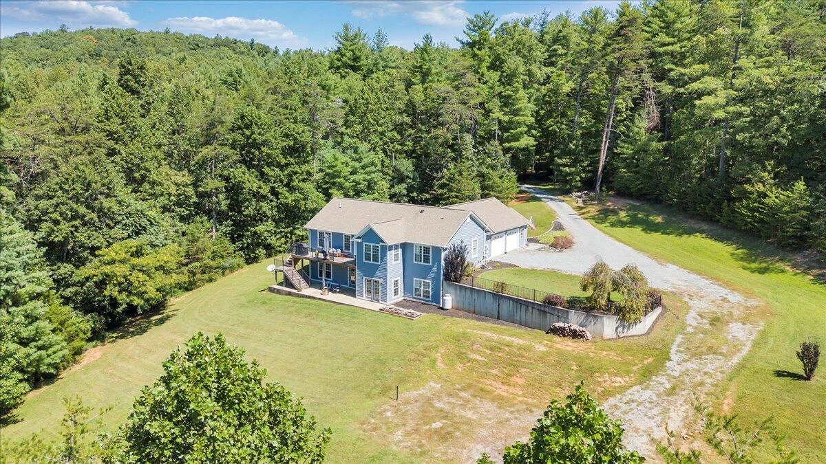 940 Claybanks DR - Photo 104