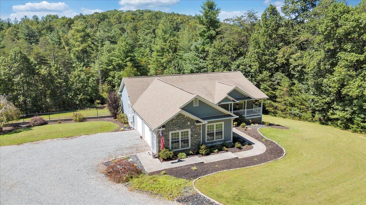 940 Claybanks DR - Photo 108