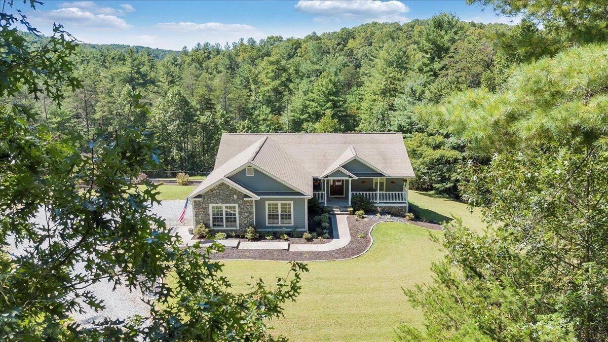 940 Claybanks DR - Photo 109