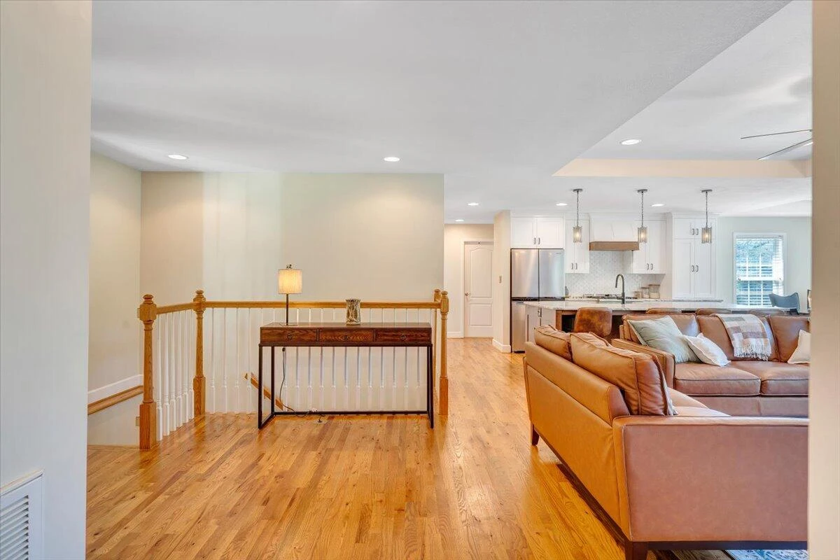 940 Claybanks DR - Photo 15