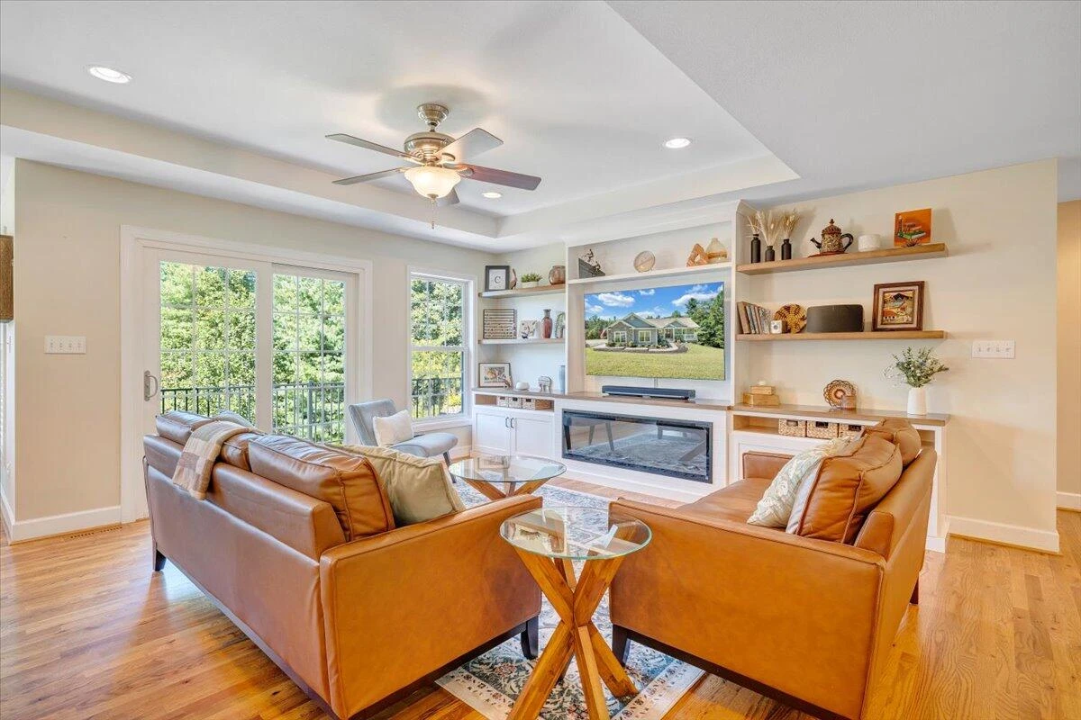 940 Claybanks DR - Photo 19