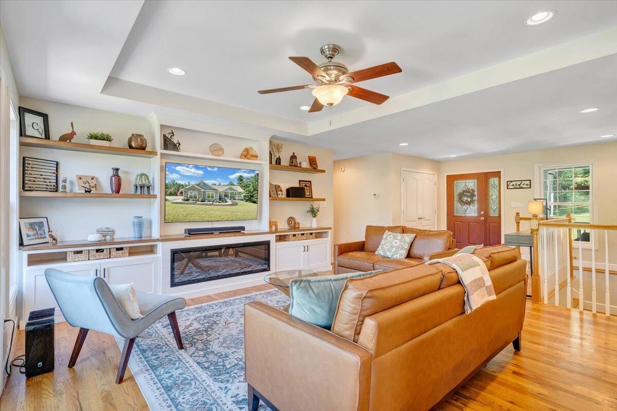 940 Claybanks DR - Photo 22