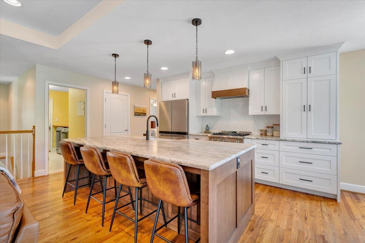 940 Claybanks DR - Photo 30