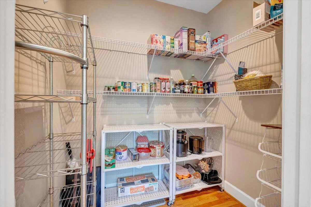 940 Claybanks DR - Photo 35
