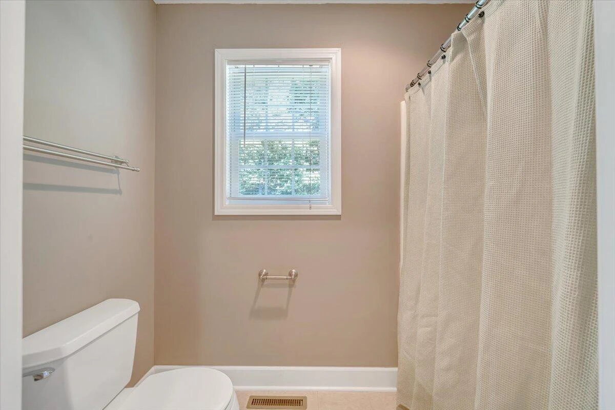 940 Claybanks DR - Photo 41