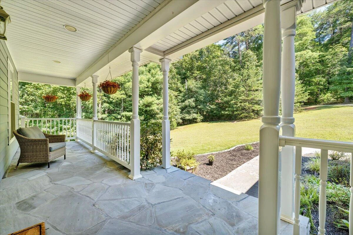 940 Claybanks DR - Photo 7