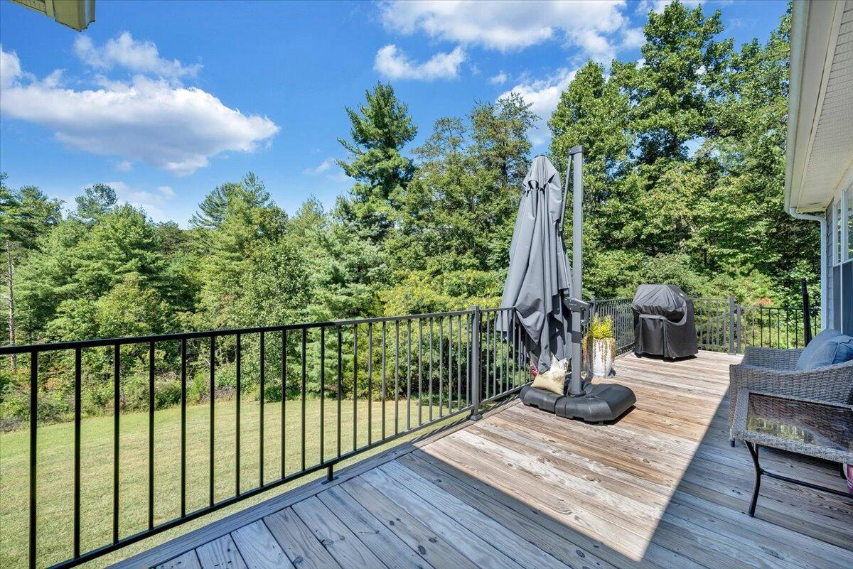 940 Claybanks DR - Photo 54