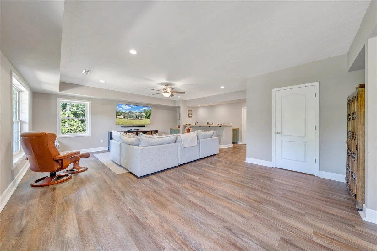 940 Claybanks DR - Photo 57