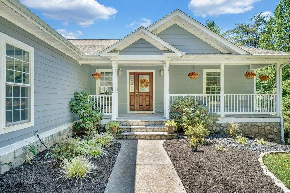 940 Claybanks DR - Photo 9
