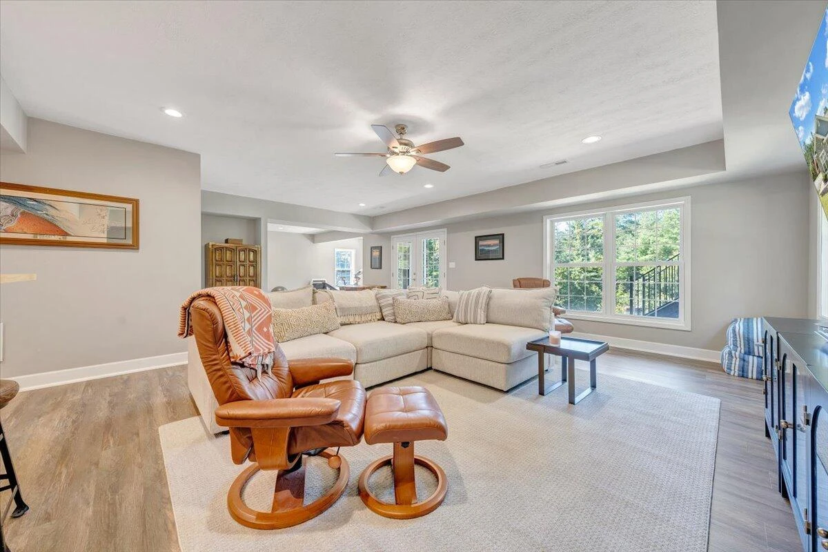 940 Claybanks DR - Photo 63