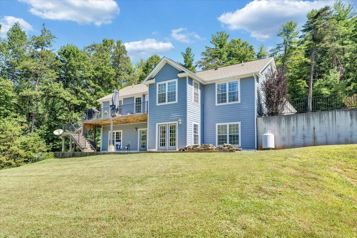 940 Claybanks DR - Photo 82