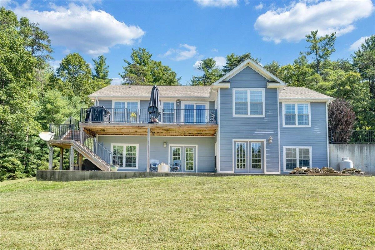 940 Claybanks DR - Photo 83