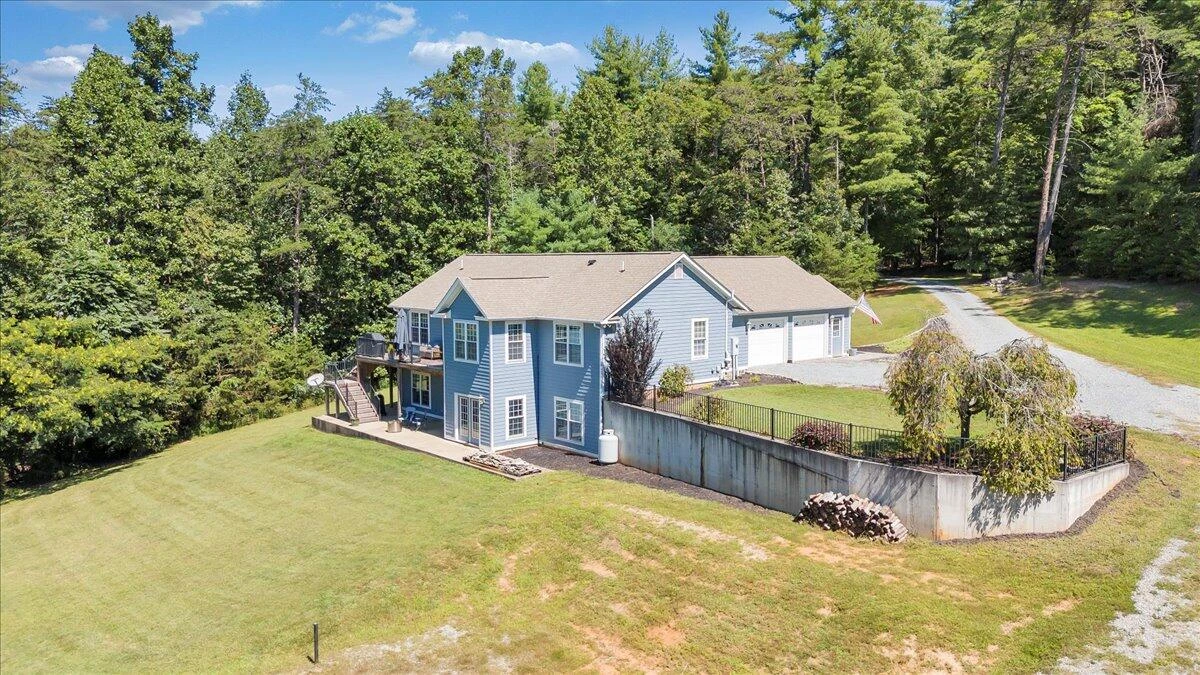 940 Claybanks DR - Photo 92
