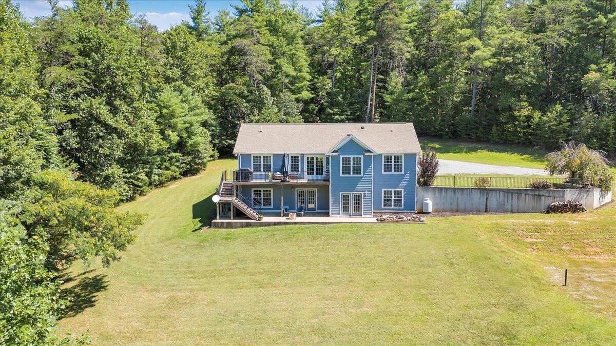 940 Claybanks DR - Photo 94