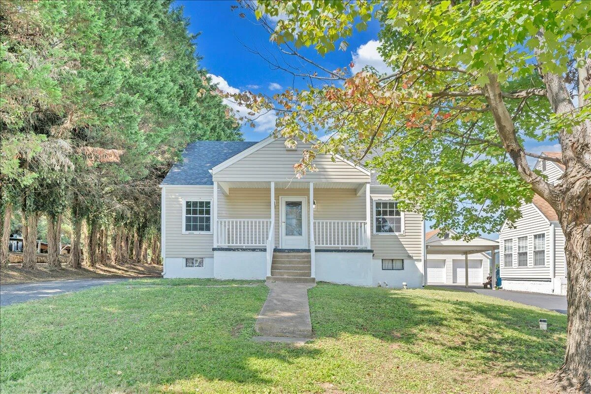 2052 Kenwood BLVD SE - Photo 30