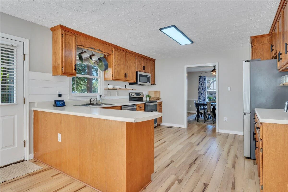 105 Teel Brooke RD - Photo 17