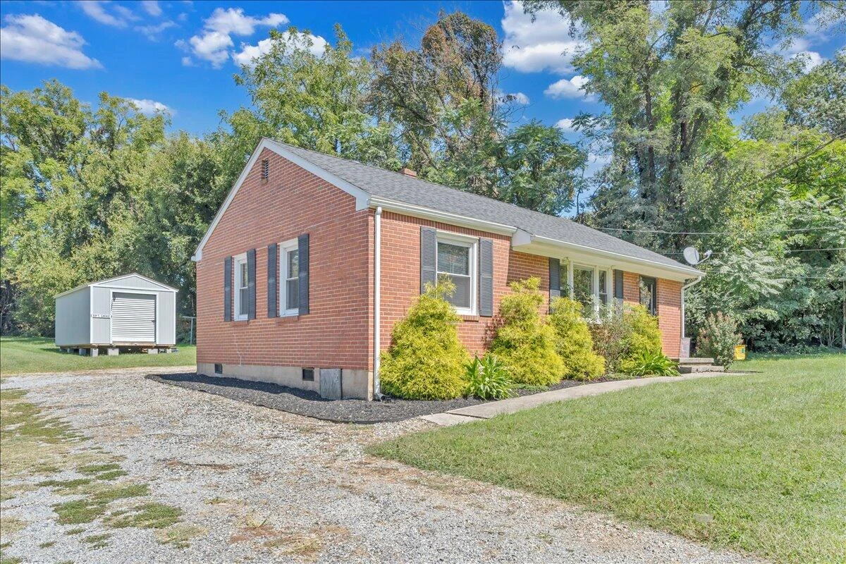 4027 Hershberger RD NW - Photo 25