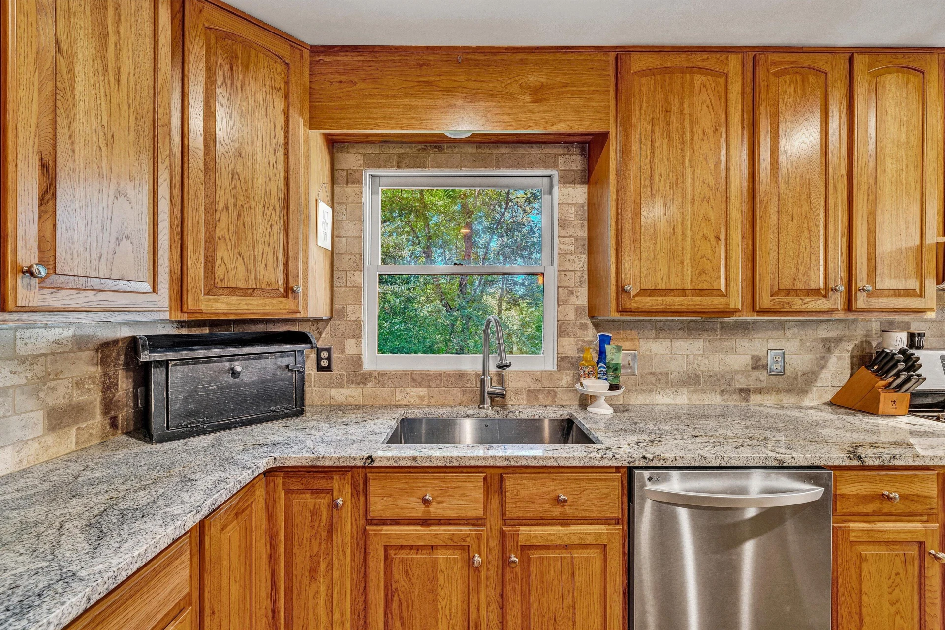 5217 Lipps RD - Photo 16