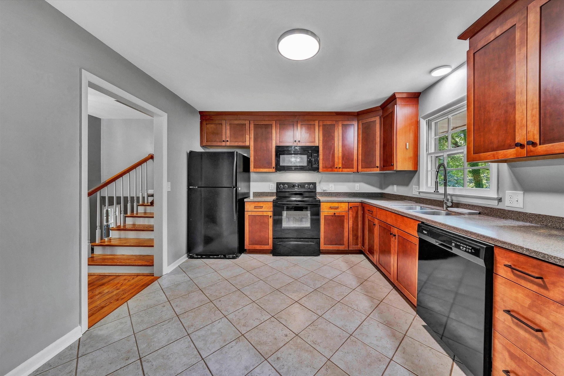 3004 Woodthrush DR - Photo 12