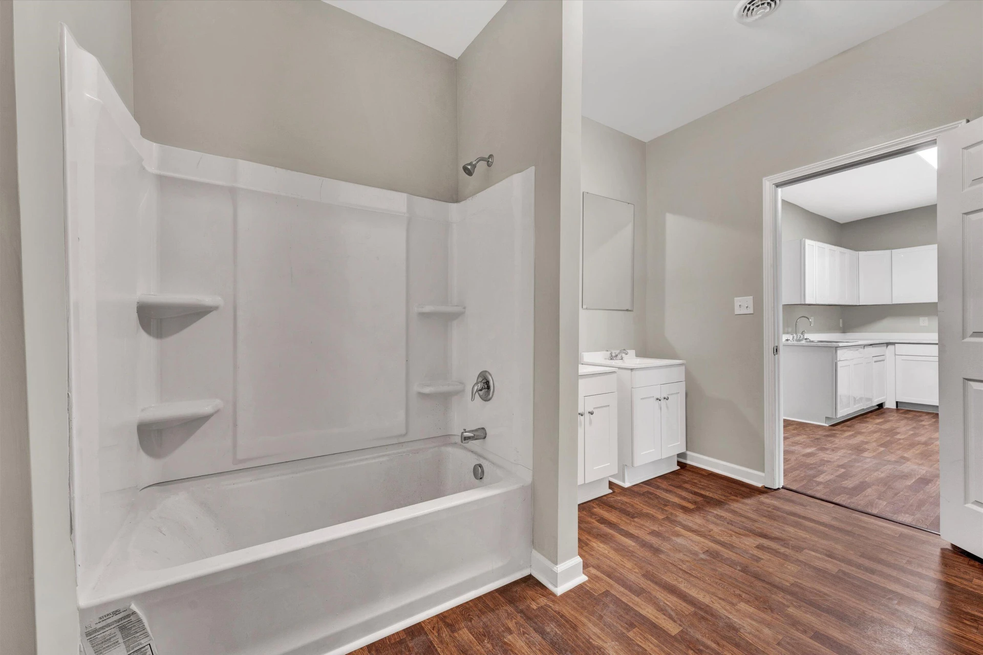 2405 Roanoke AVE SW - Photo 10