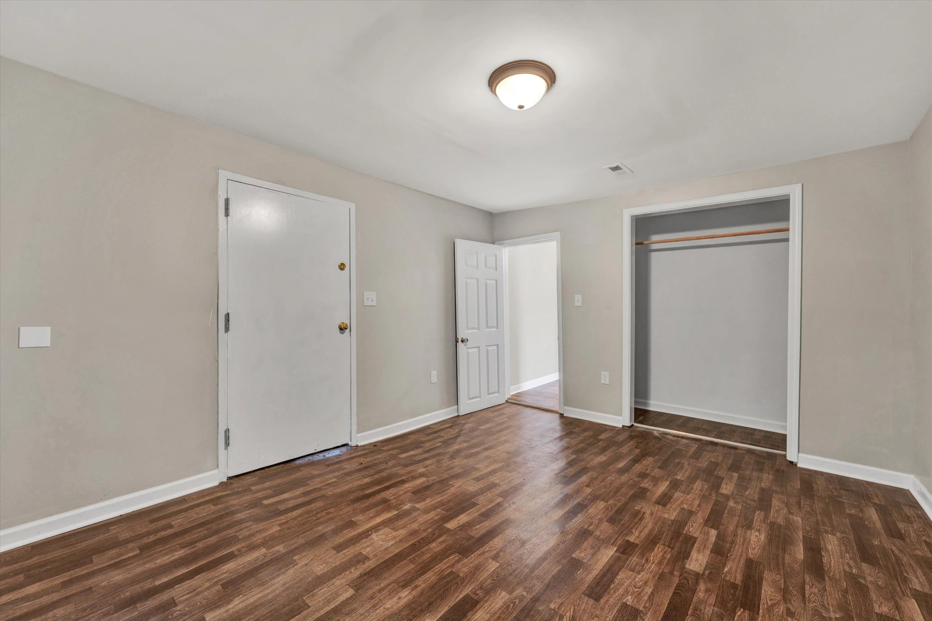 2405 Roanoke AVE SW - Photo 12