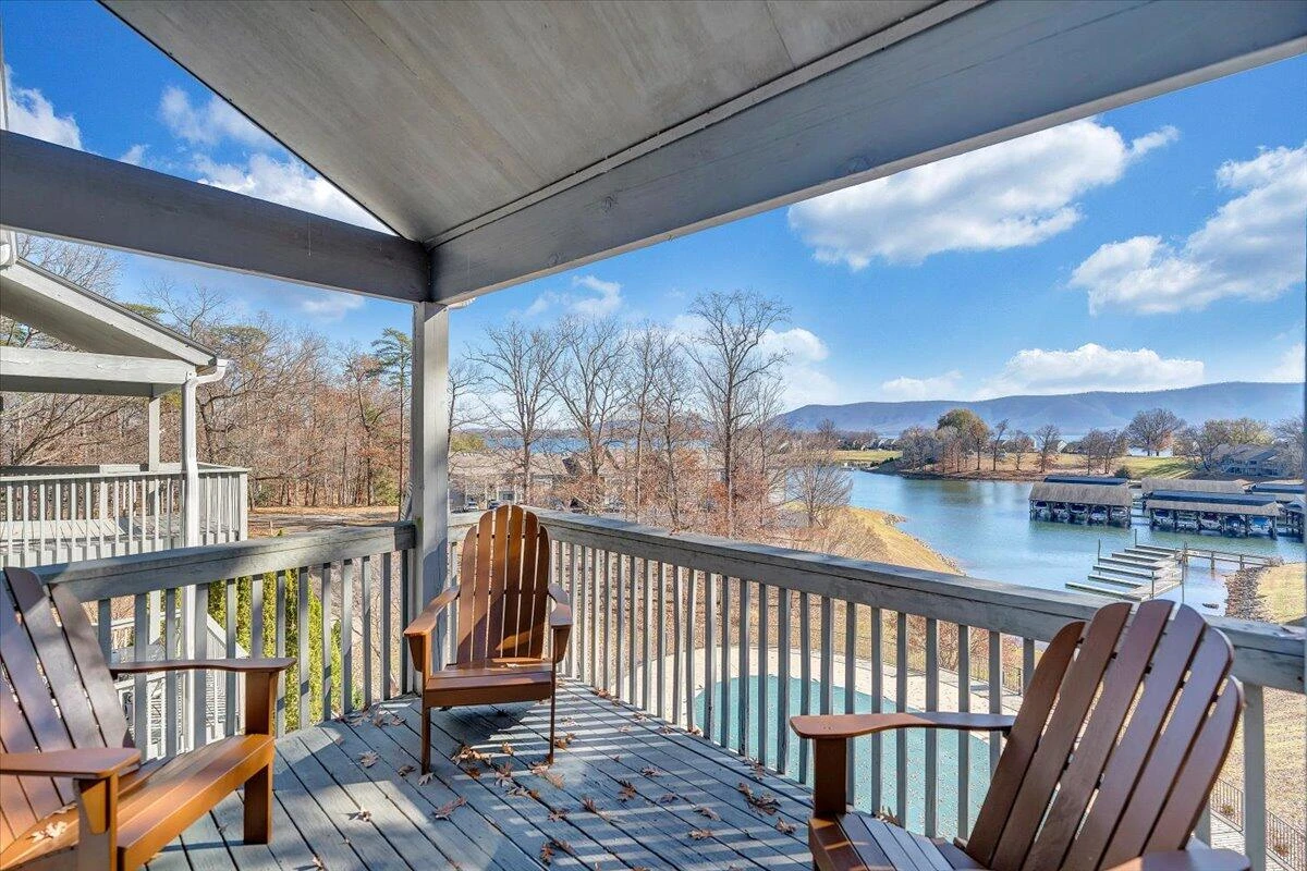 290 Sailors Cove DR #409