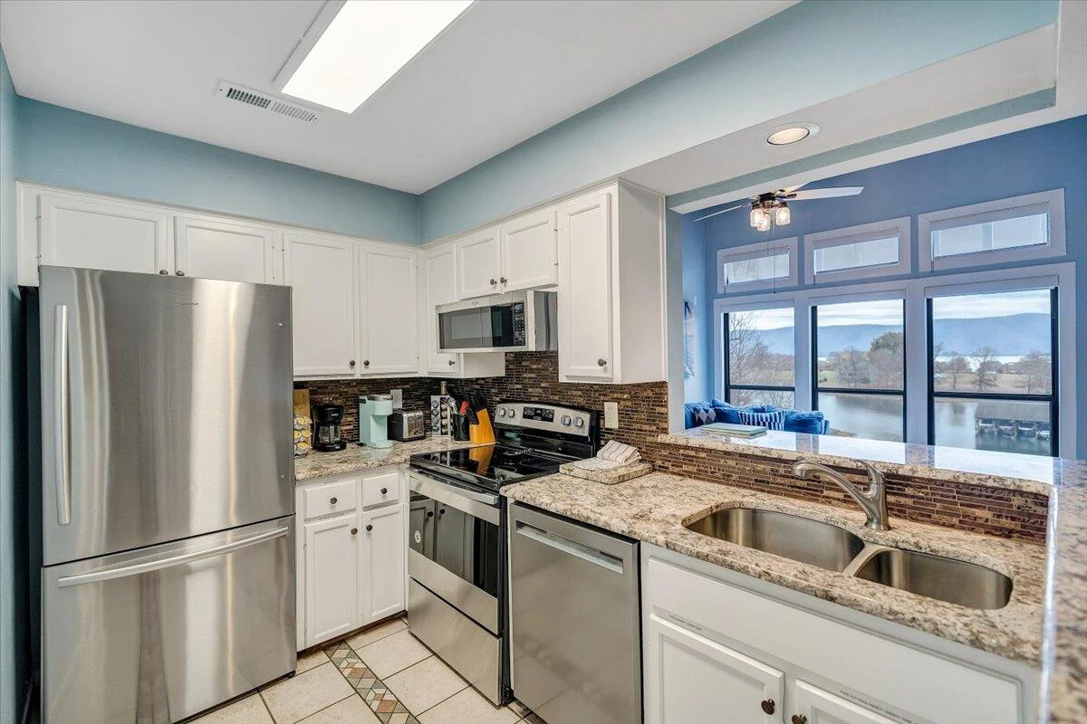 290 Sailors Cove DR #409 - Photo 23