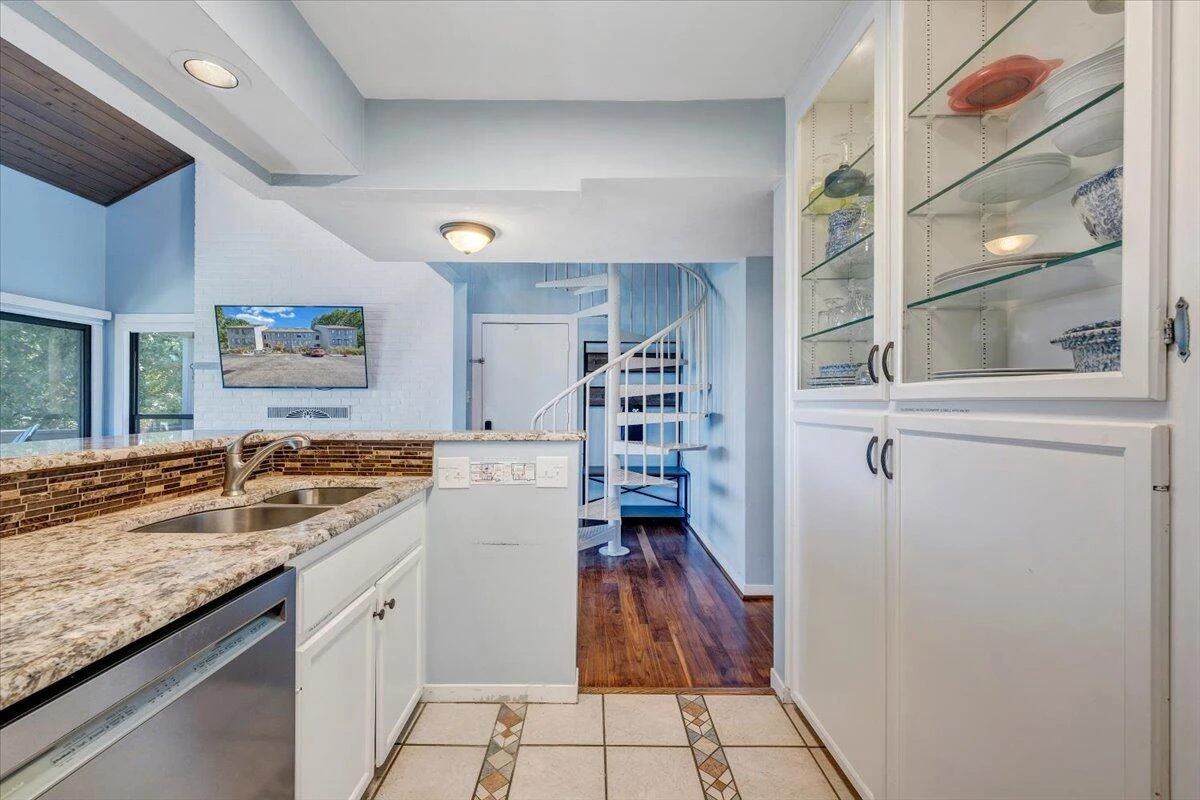 290 Sailors Cove DR #409 - Photo 35