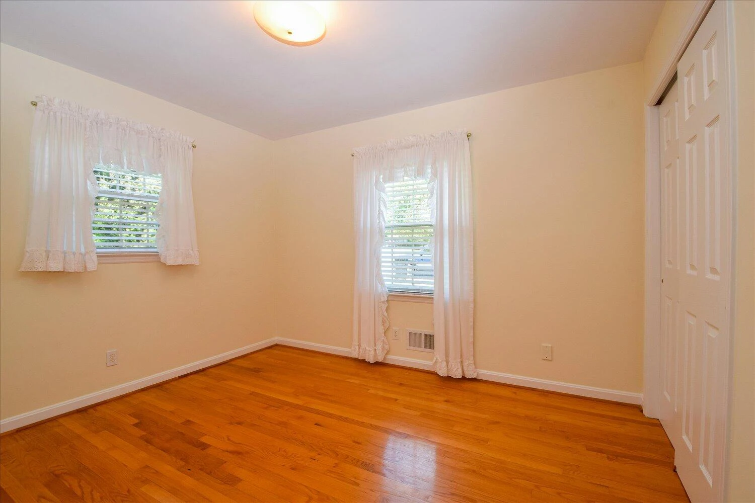 5230 Sugar Loaf DR - Photo 17