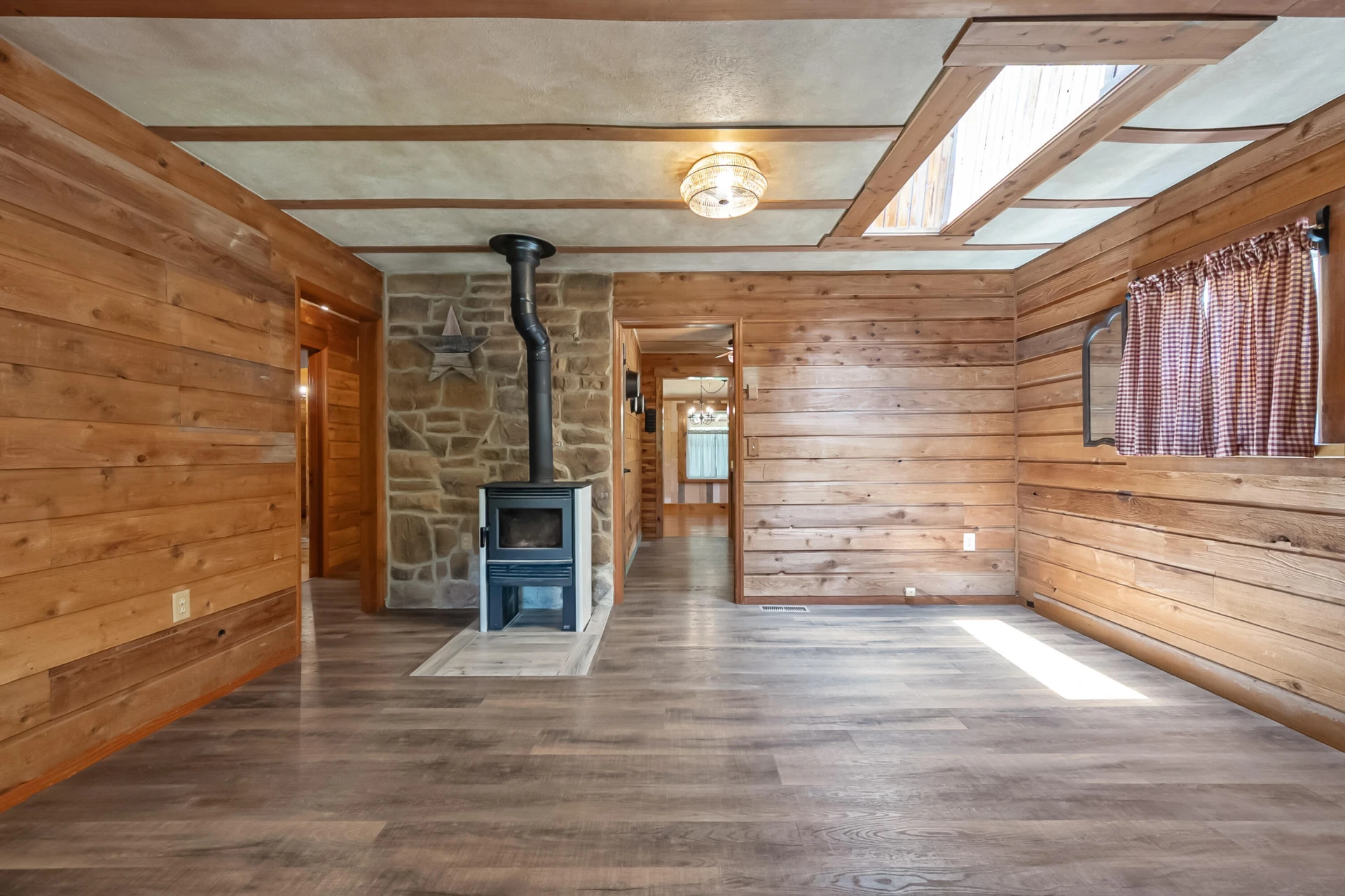 2389 Reesedale Rd - Photo 13
