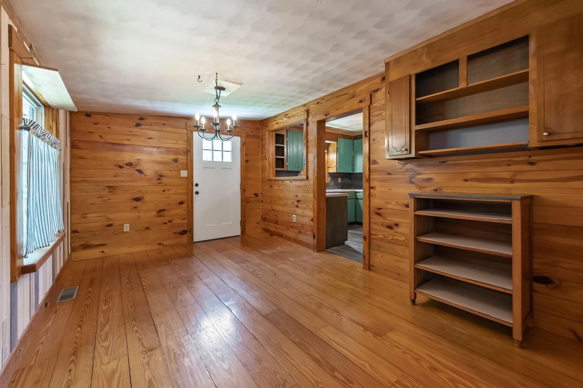 2389 Reesedale Rd - Photo 26
