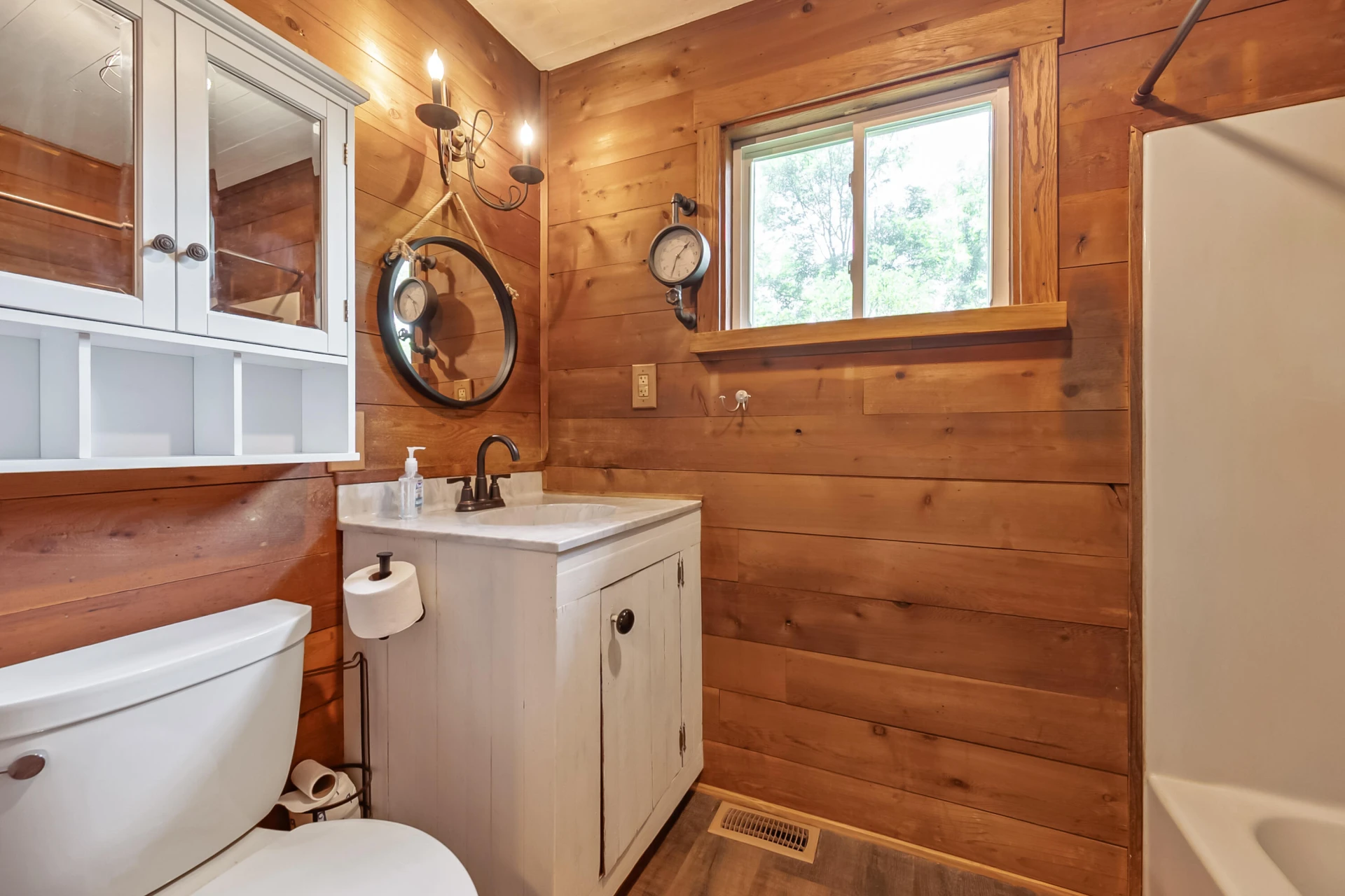 2389 Reesedale Rd - Photo 32