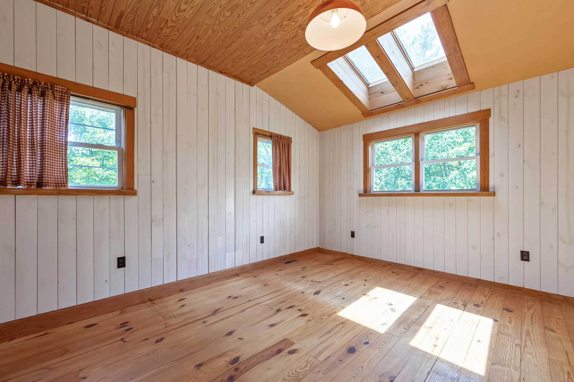 2389 Reesedale Rd - Photo 34