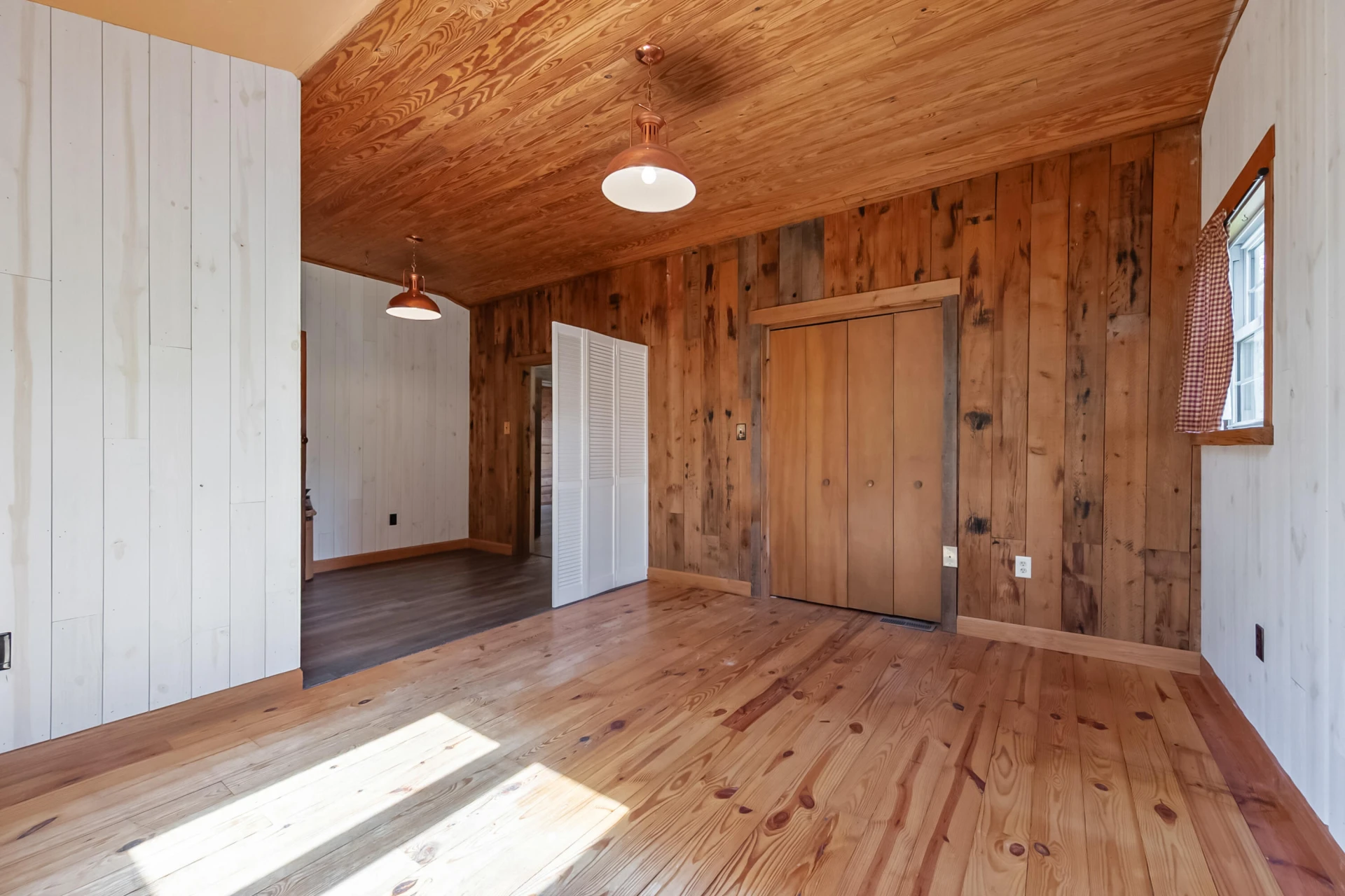 2389 Reesedale Rd - Photo 35