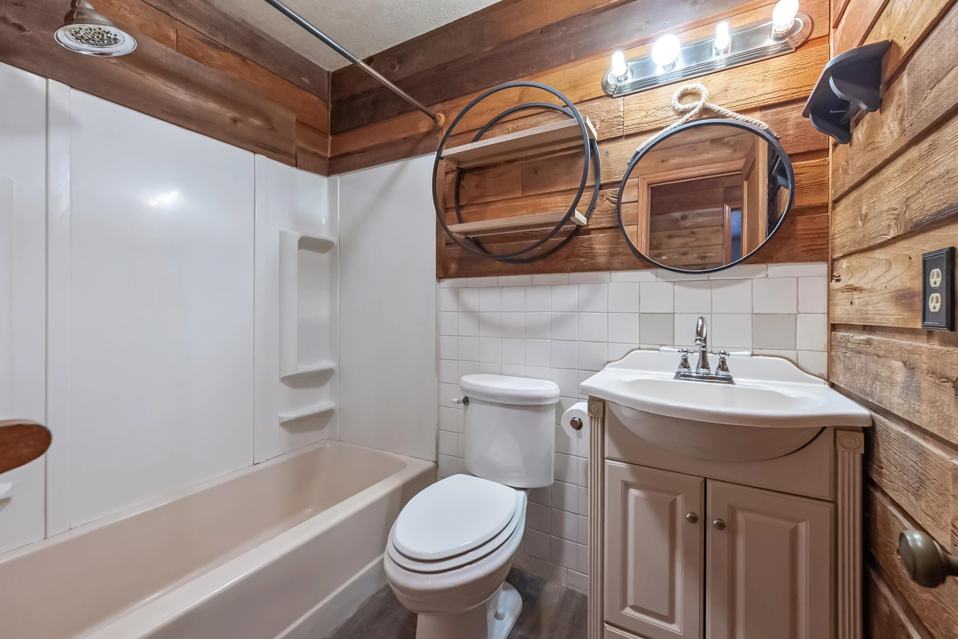 2389 Reesedale Rd - Photo 44