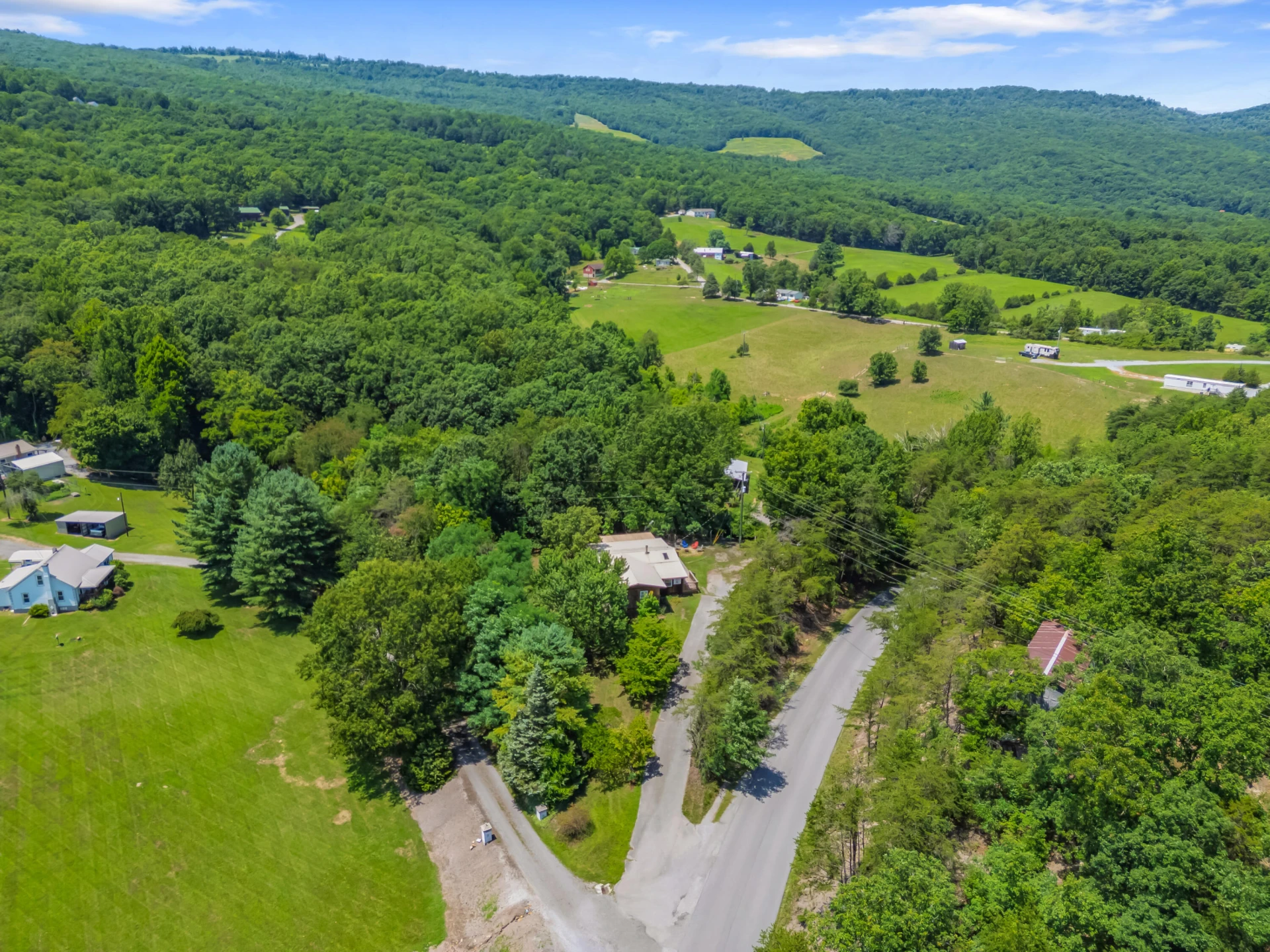 2389 Reesedale Rd - Photo 59