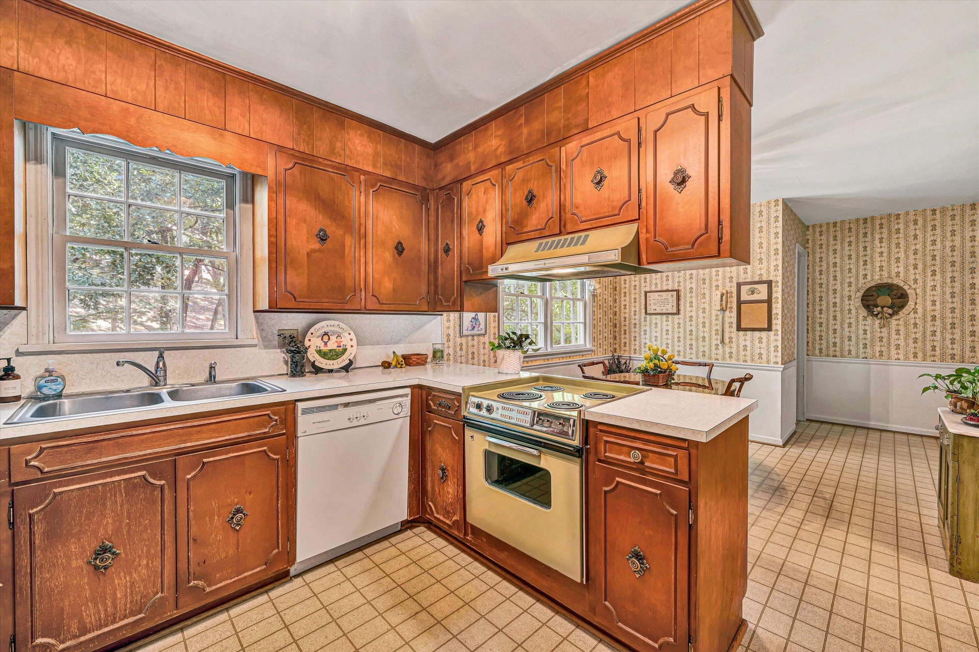 2825 Fairway Forest DR - Photo 15