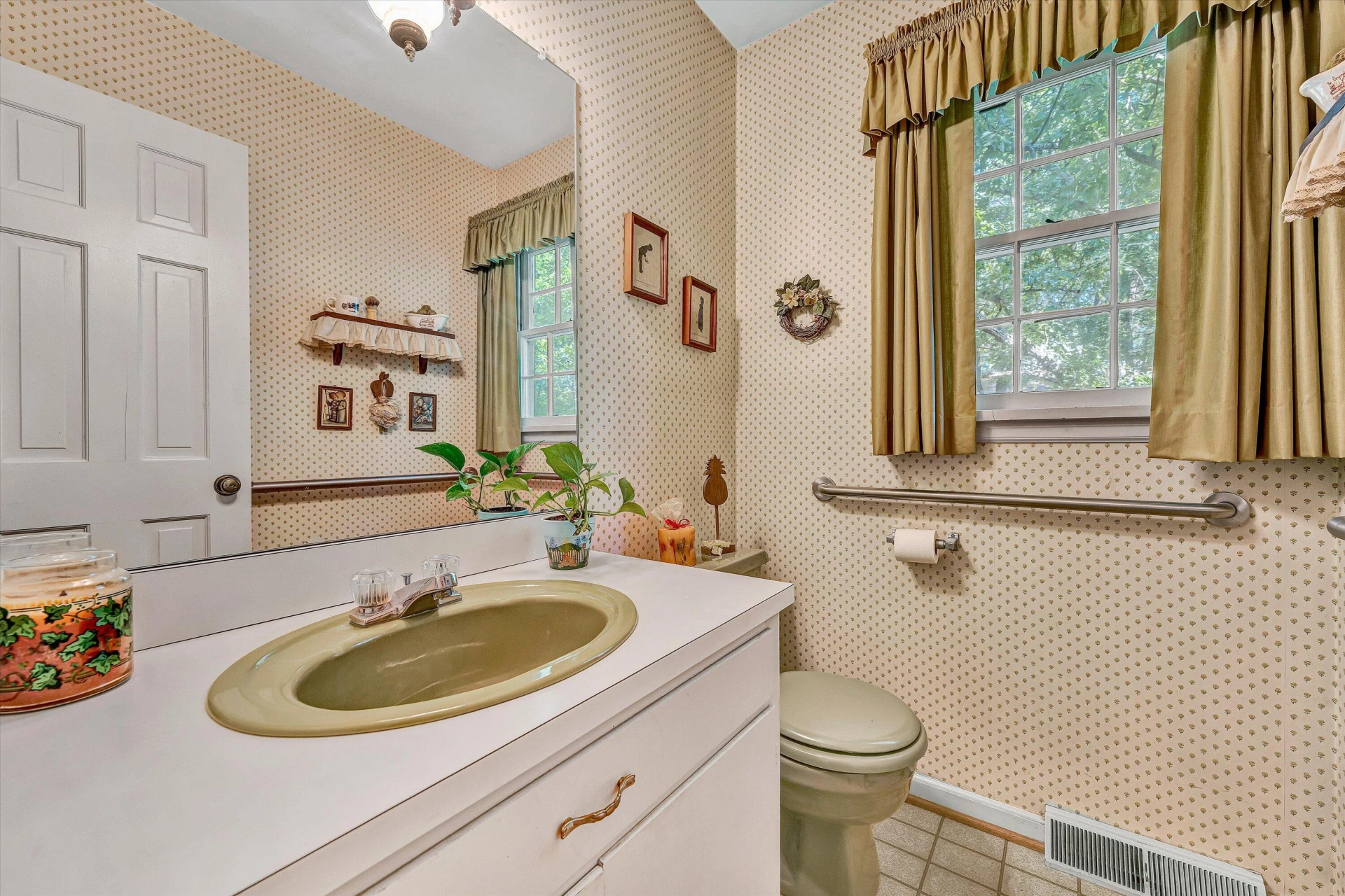2825 Fairway Forest DR - Photo 17