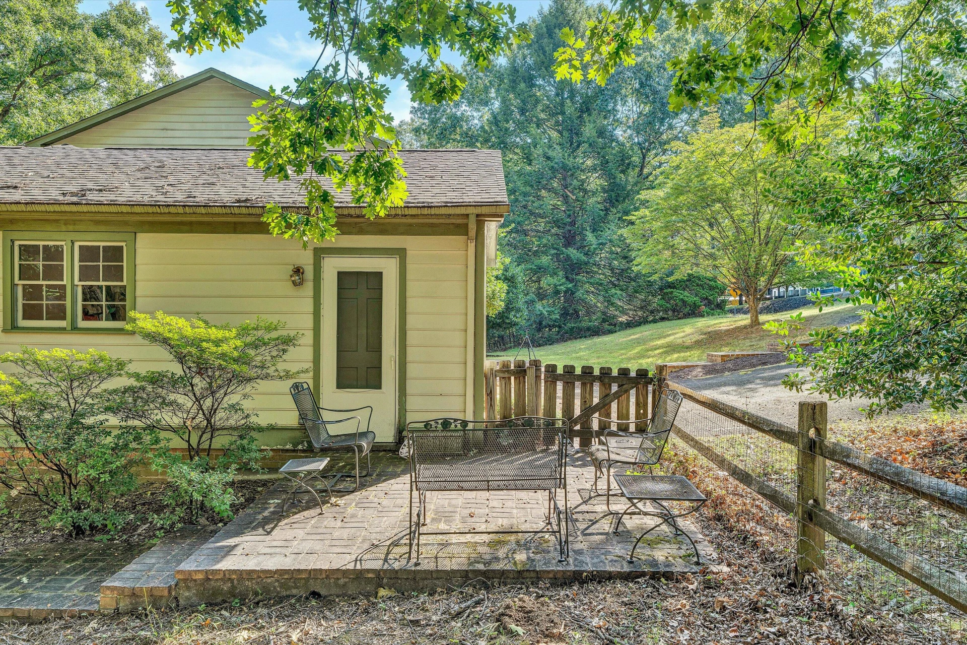 2825 Fairway Forest DR - Photo 39