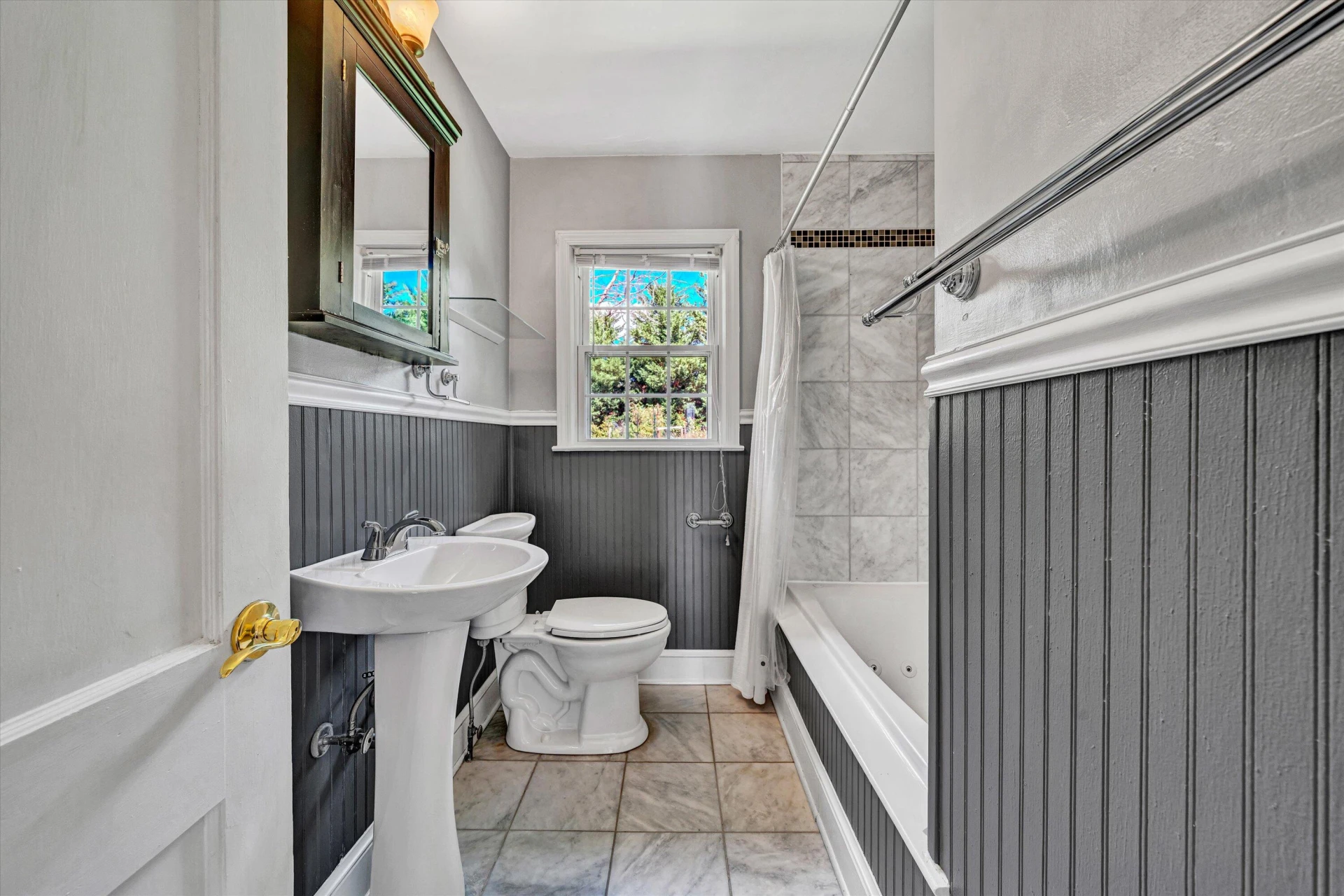 3411 Andrew AVE - Photo 17