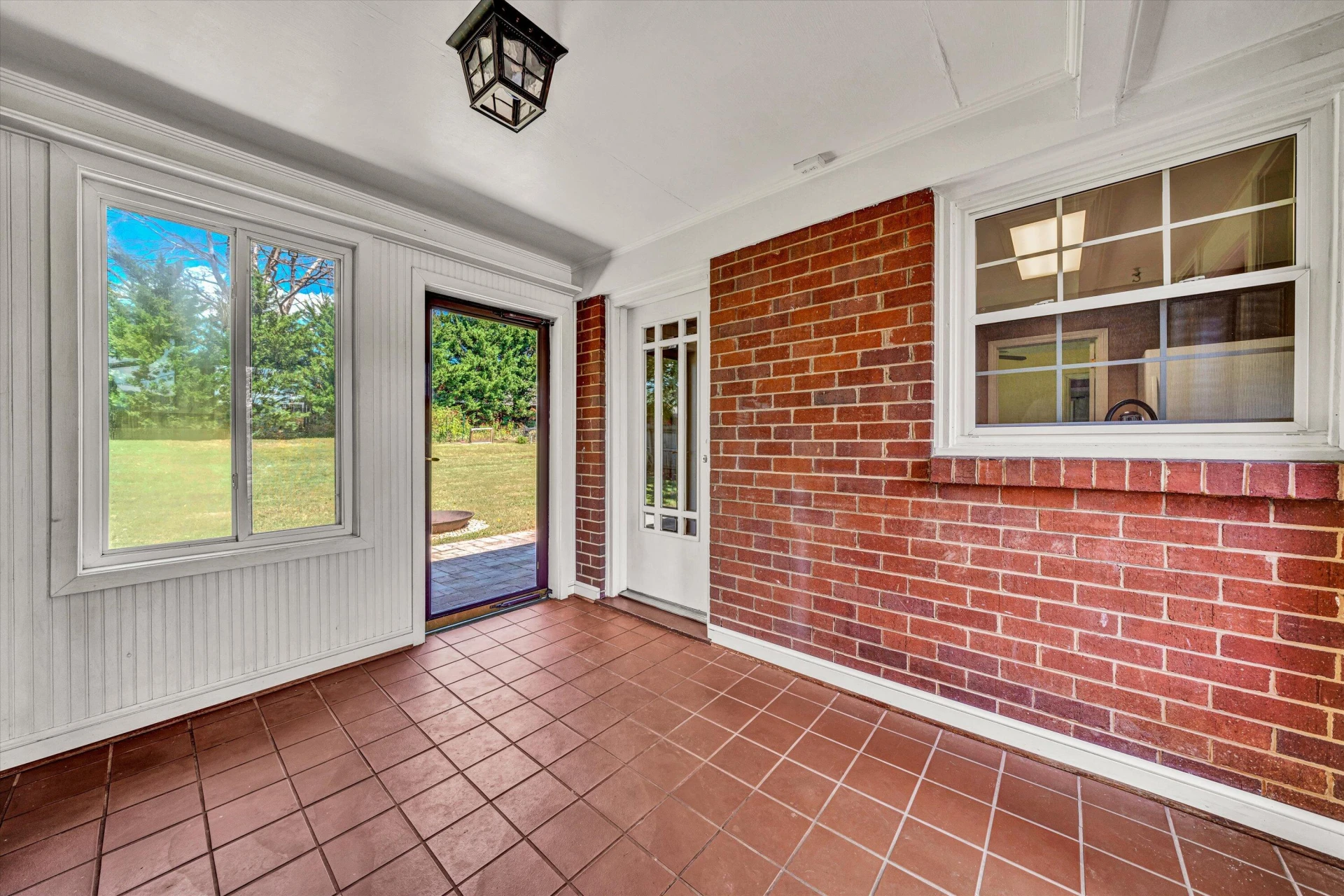3411 Andrew AVE - Photo 18