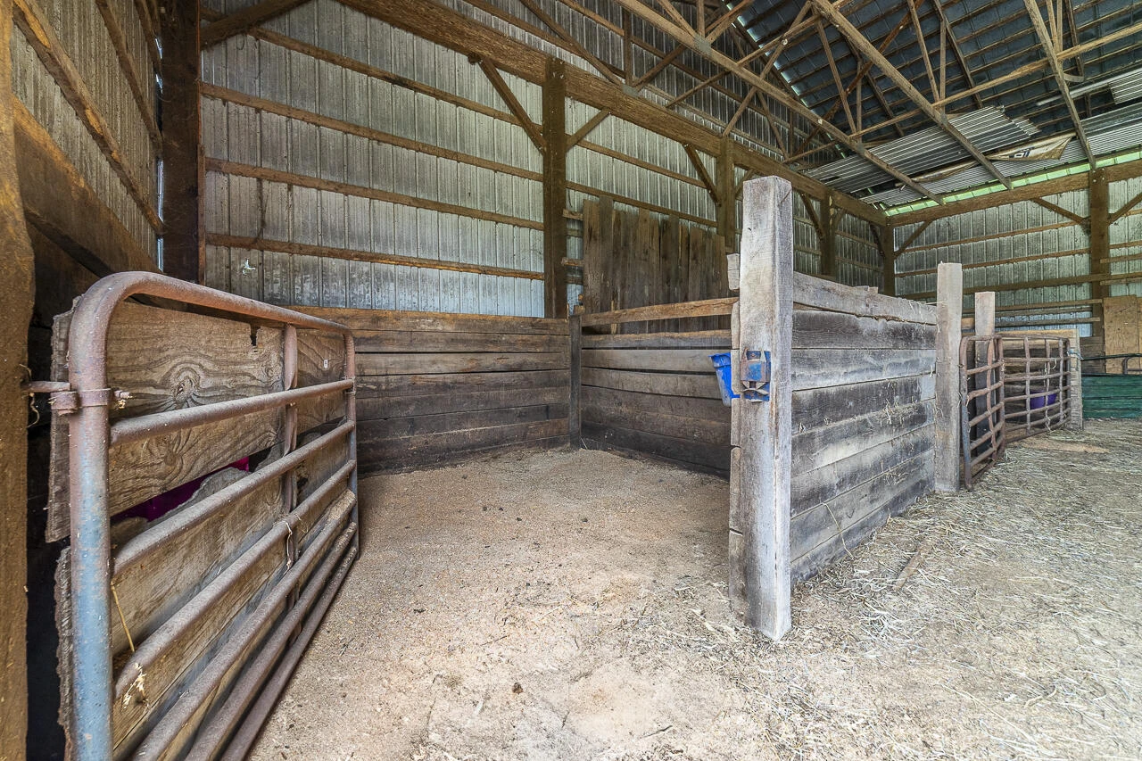 9195 Springwood RD - Photo 17