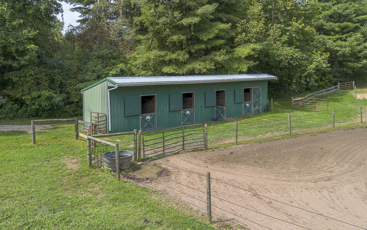 9195 Springwood RD - Photo 24