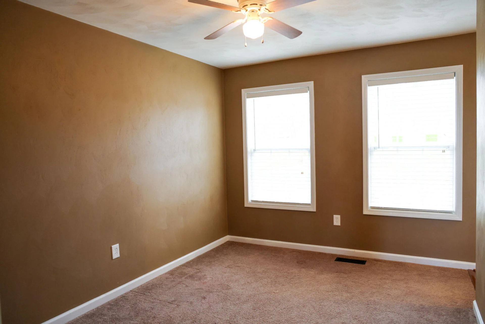 505 Keystone DR - Photo 14
