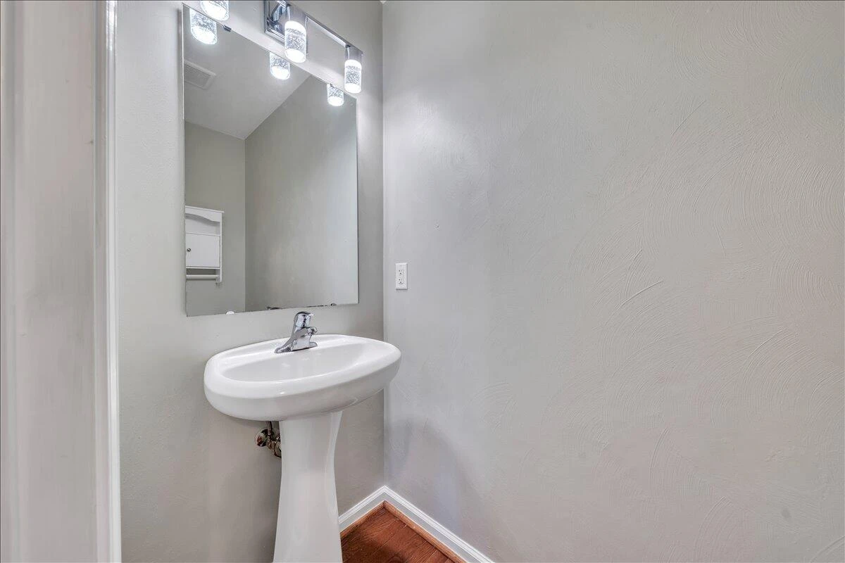 505 Keystone DR - Photo 15