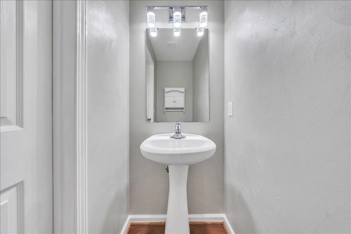 505 Keystone DR - Photo 16