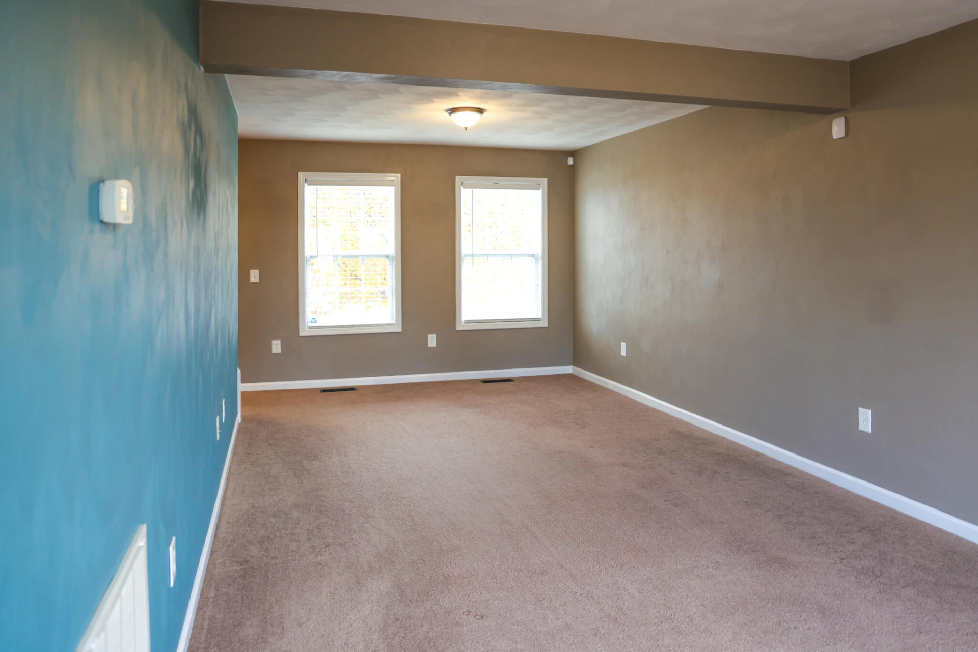 505 Keystone DR - Photo 4